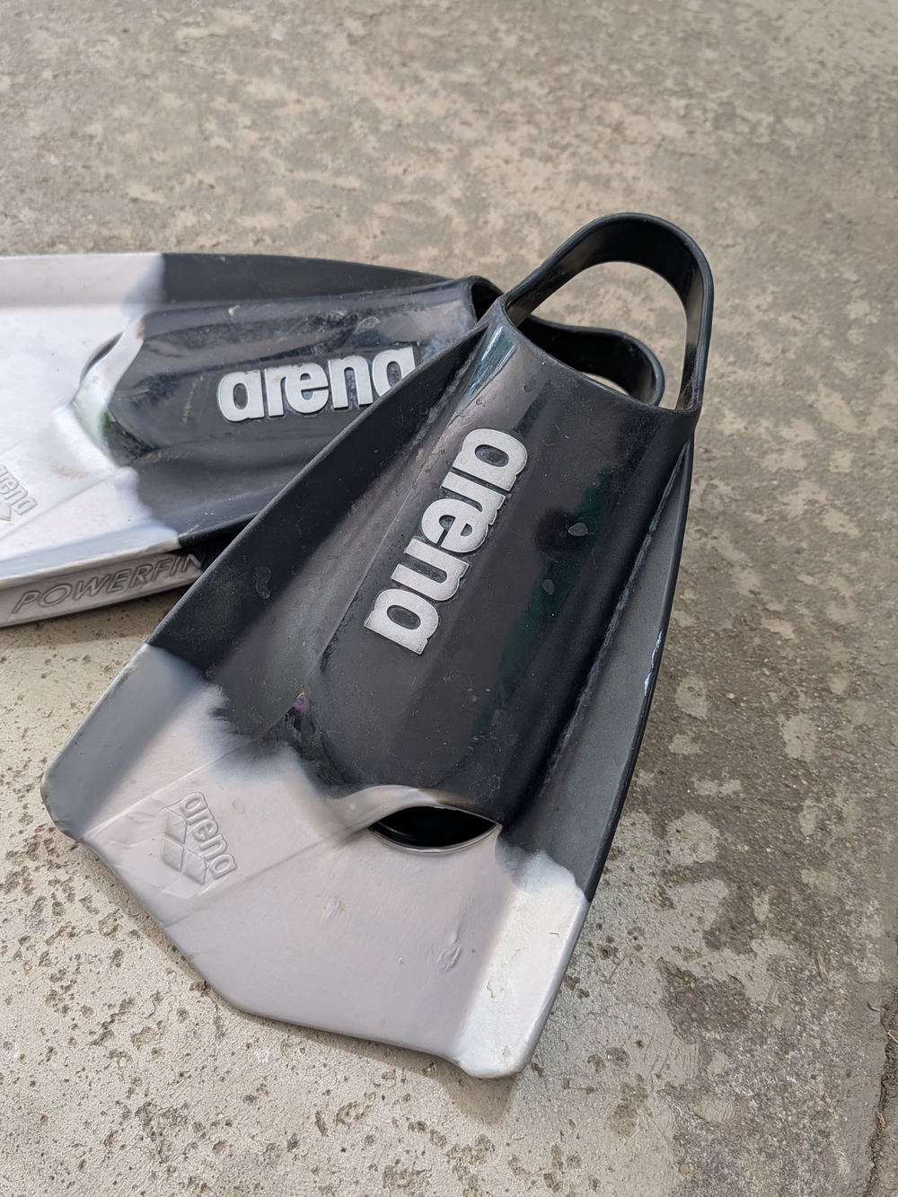 Arena Kids Black & Silver Swim Fins